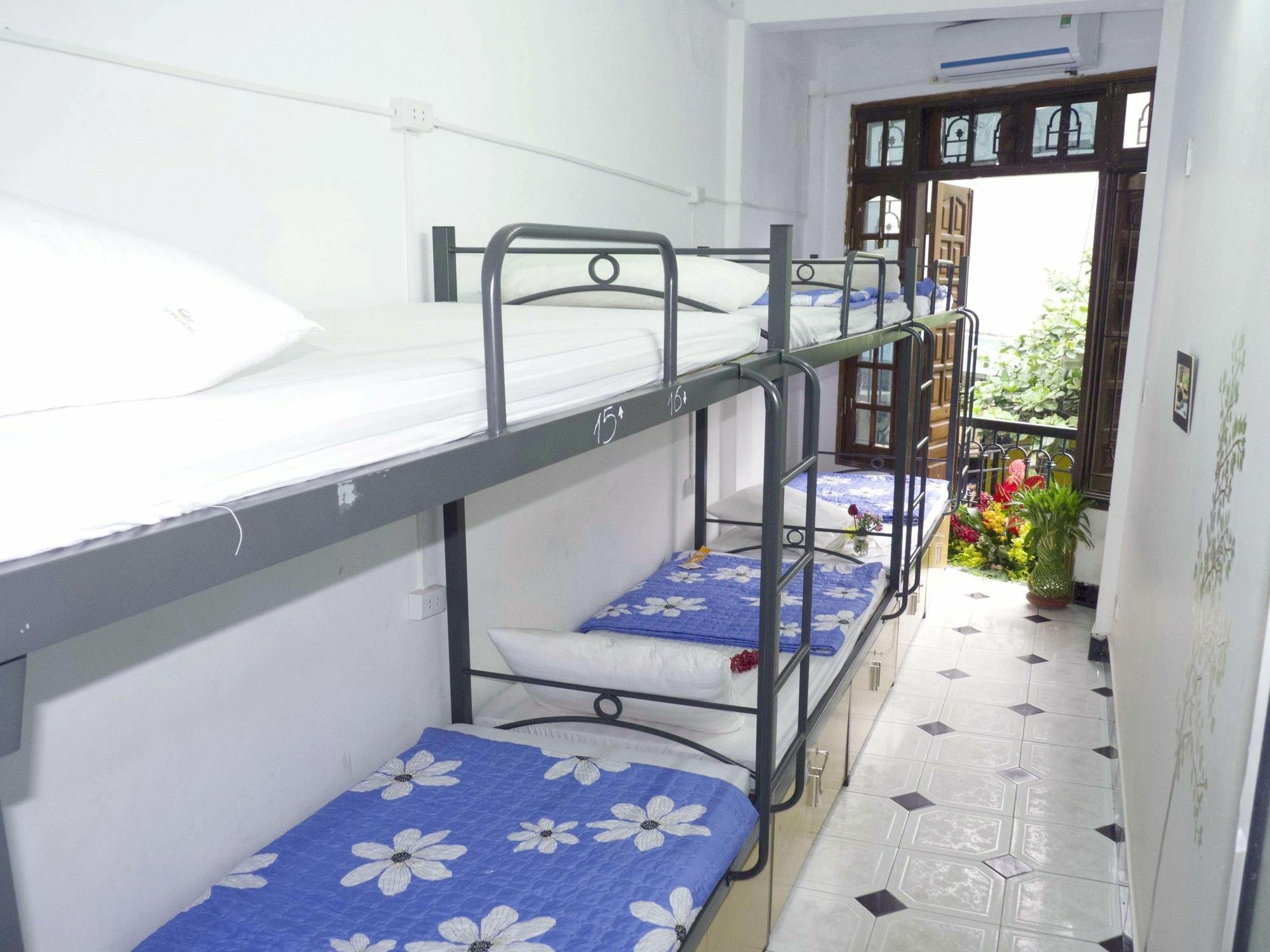 Daisy Hostel Ханой Экстерьер фото
